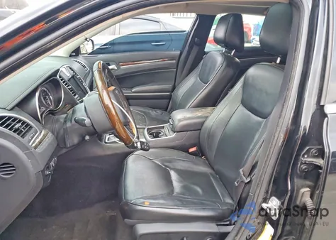 2016 Chrysler 300C z USA, uszkodzony, nr VIN 2C3CCAEGXGH189668